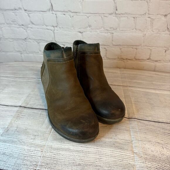 Keen Brown Wedge Ankle Boots - Picture 2 of 9